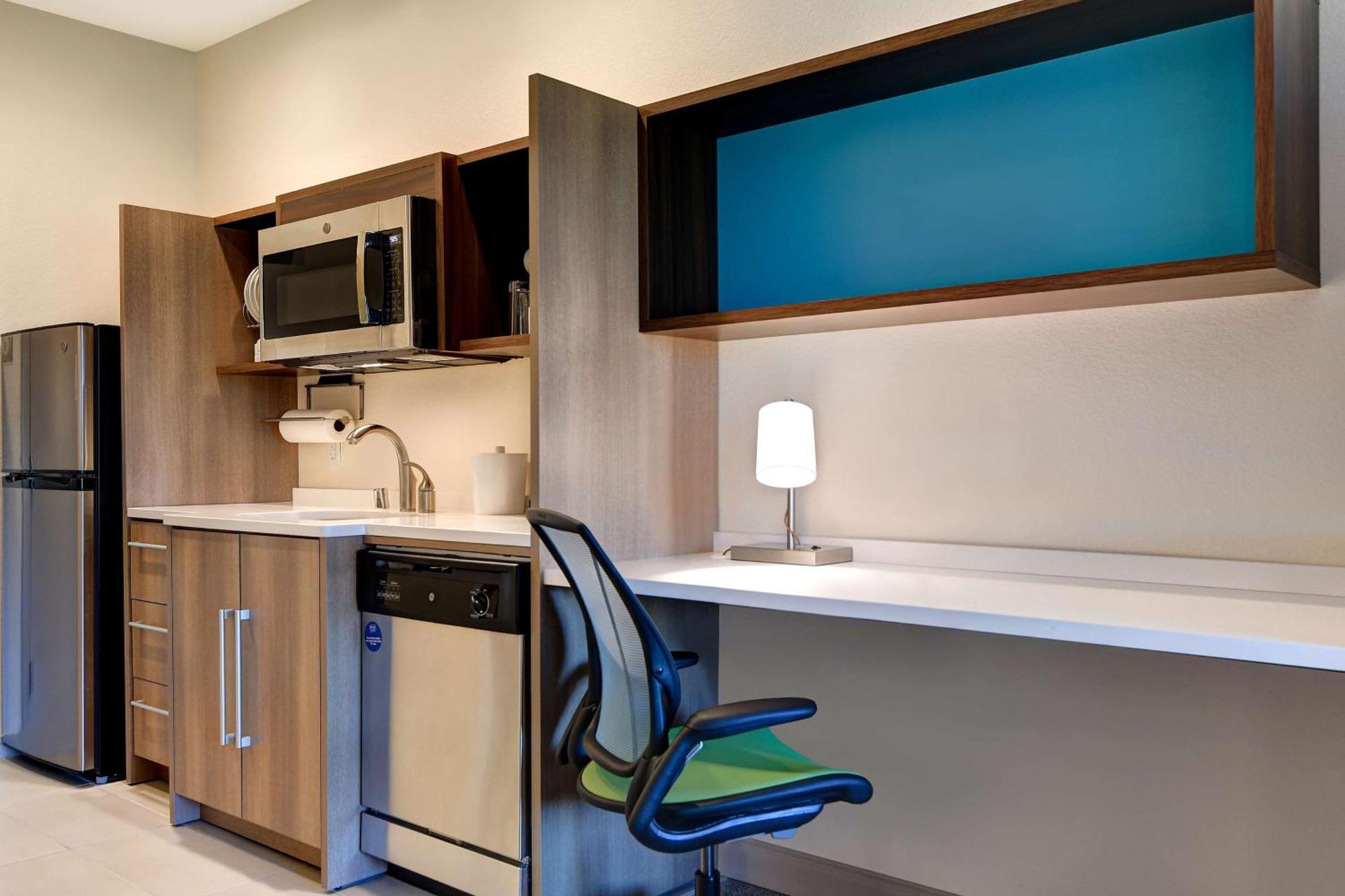 Home2 By Hilton North Hwy 75 Hotel 3*