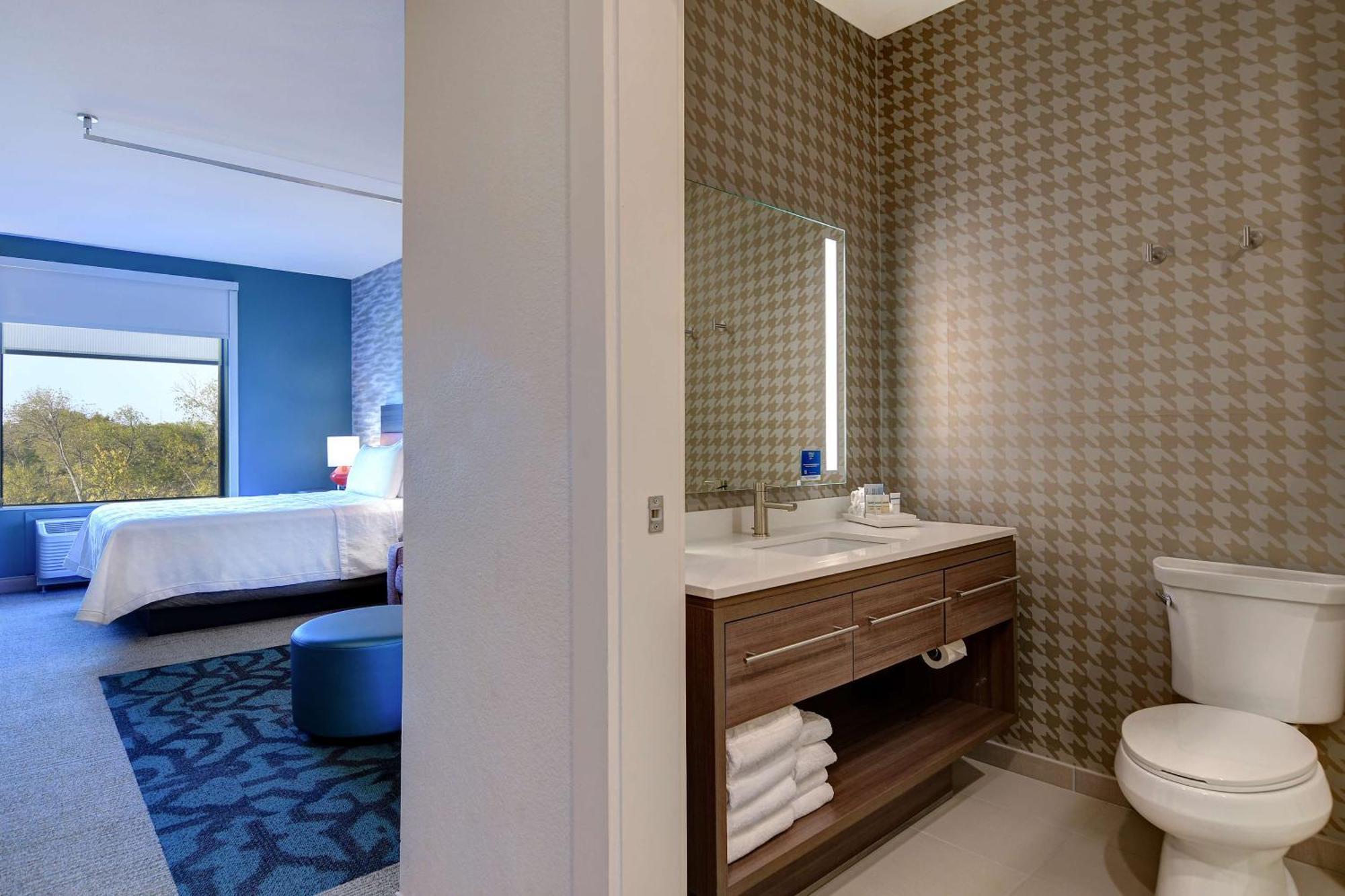 Hotel Home2 By Hilton North Hwy 75 Plano